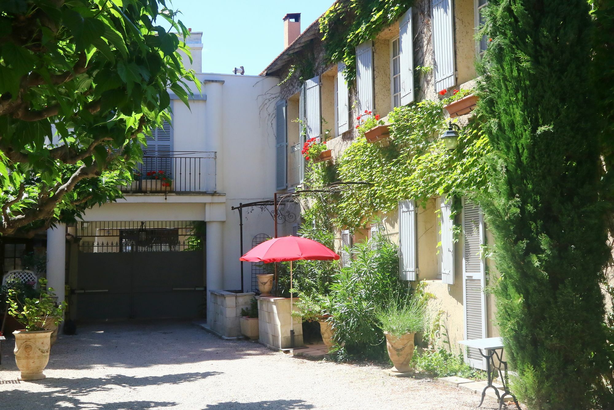 أفينيون Apartments La Madeleine المظهر الخارجي الصورة